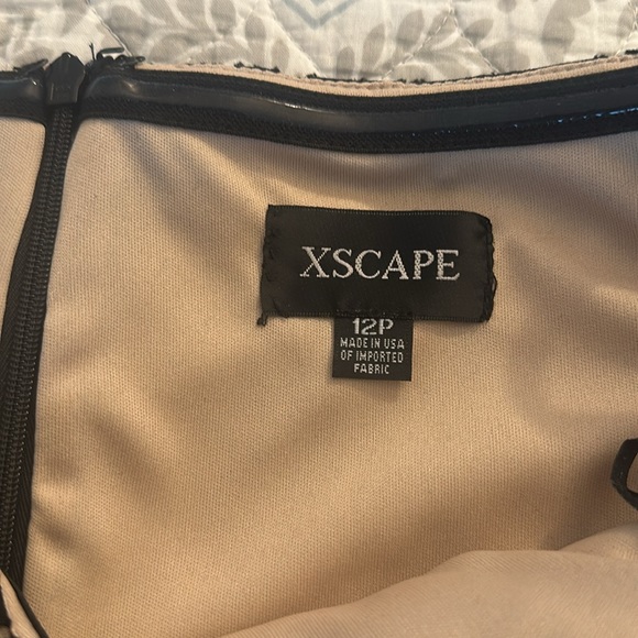 Evening gown - Picture 5 of 12